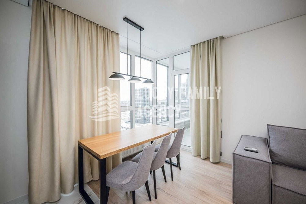 Продаж сучасної 2-к. кв., авторський ремонт, ЖК Варшавський. Київ - зображення 8