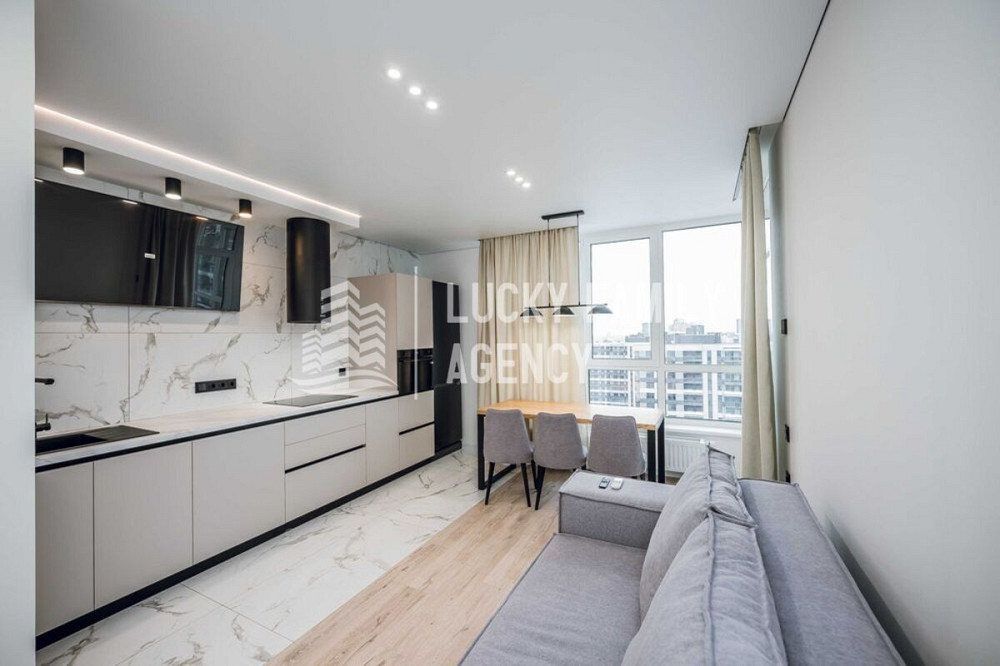 Продаж сучасної 2-к. кв., авторський ремонт, ЖК Варшавський. Київ - зображення 1