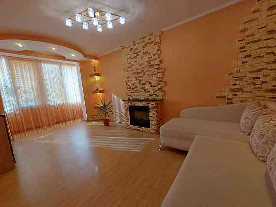 Вільна 2к/к біля ТЦ"Марк Плаза" Николаев