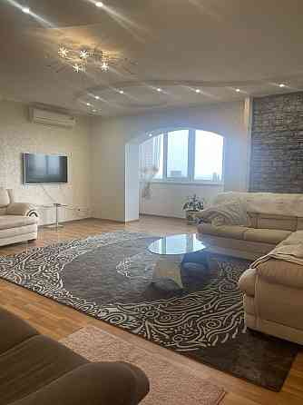 Аренда  3 комн квартиры по ул. Сергея Подолинского, 7 Дніпро