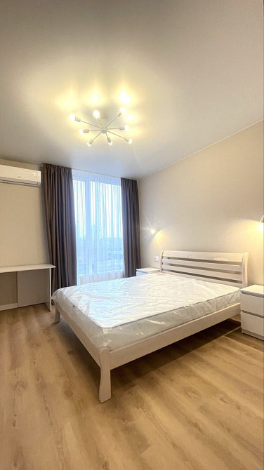 ЖК Республіка метро Теремки Родини Кістяківських 6 Голосіівський район Київ - зображення 8