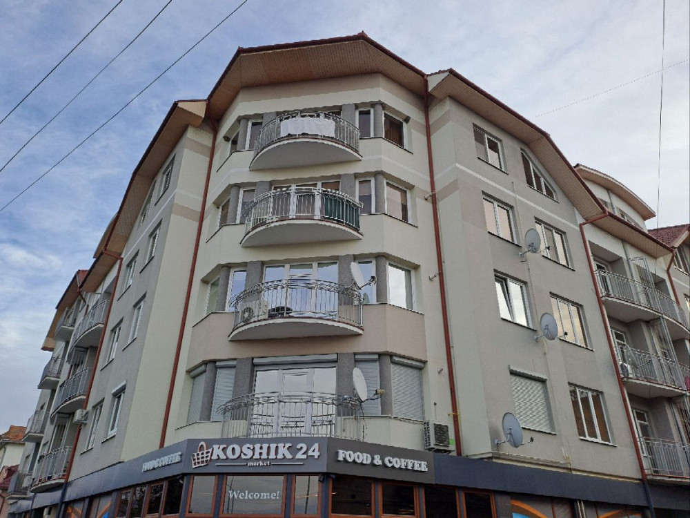 Здається в центрі міста на набережній. Мукачево - зображення 1