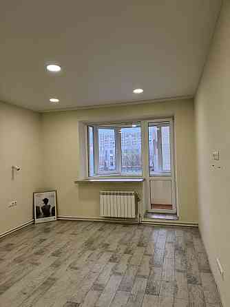 Продаж 2 кімнатноі вул Ахматовоі Анни 13 Г ( 2 поверх)метро»Позняки» Київ