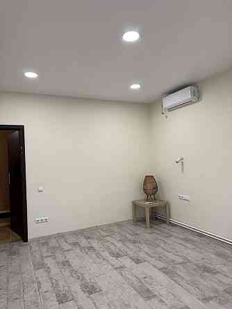 Продаж 2 кімнатноі вул Ахматовоі Анни 13 Г ( 2 поверх)метро»Позняки» Київ