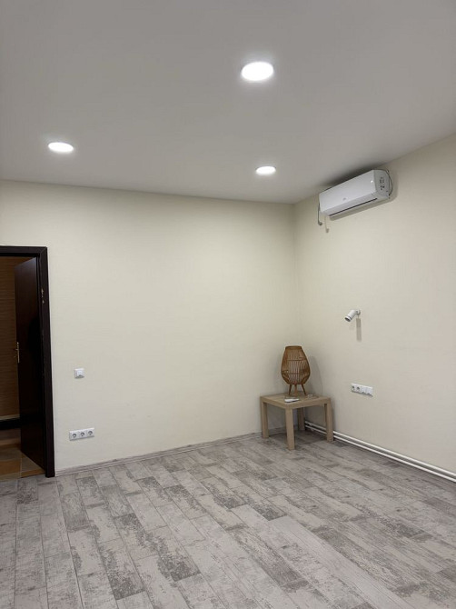 Продаж 2 кімнатноі вул Ахматовоі Анни 13 Г ( 2 поверх)метро»Позняки» Київ - зображення 4