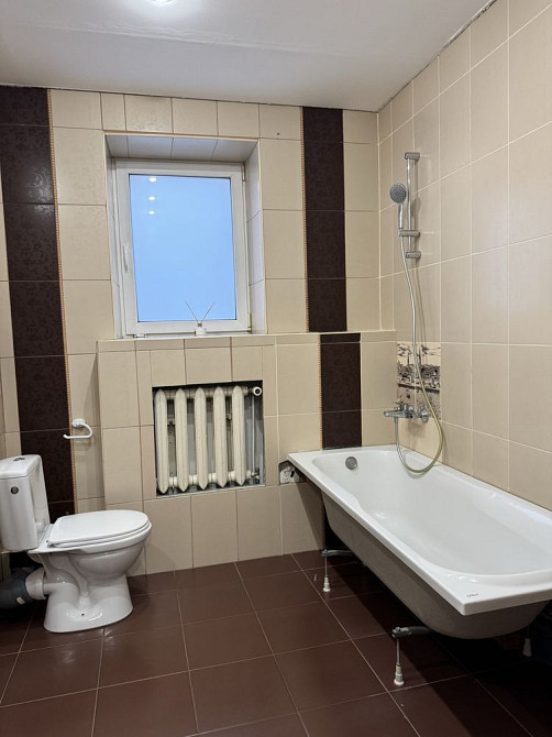 Продаж 2 кімнатноі вул Ахматовоі Анни 13 Г ( 2 поверх)метро»Позняки» Київ - зображення 5