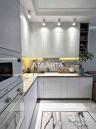 1-комнатная 50м2 с дорогим ремонтом ЖК Мандарин Одеса