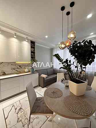 1-комнатная 50м2 с дорогим ремонтом ЖК Мандарин Одеса