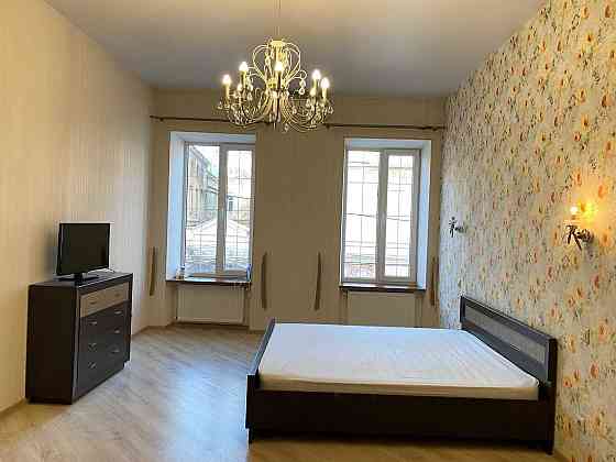 Трех комнатная квартира. Центр города, Воронцовский пер Одеса