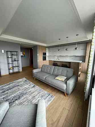 Краща 3 К Квартира видова ЖК Зарічний метро Славутич з ремонтом Київ