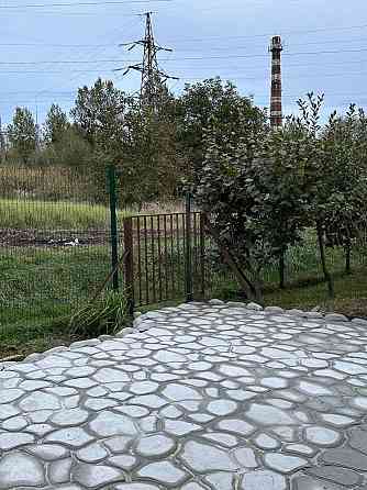 3 км вул.Зелена,окко,Особняк 1/2,паркінг,ц. 13000  грн Львів