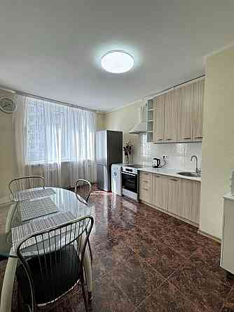 Простора 2к кв-ра, є ГЕНЕРАТОР. Метро Позняки, Пр.Григоренка 22/20 Київ