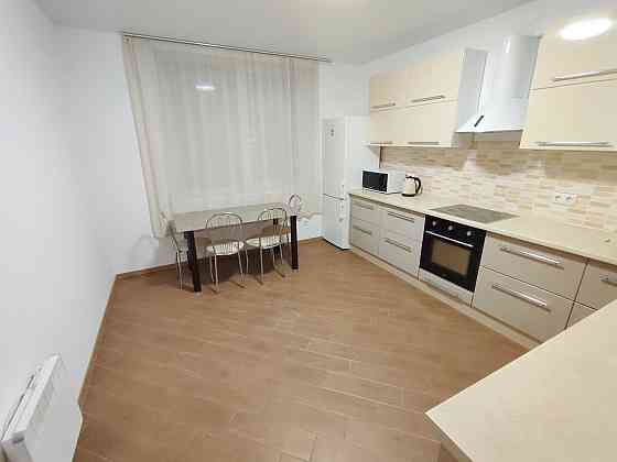 Простора 1 кімнатна новобудова в парковій зоні Черновцы