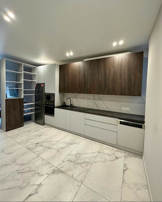 Оренда 1,5 кімнатної кв. 55м2. Центр міста Ужгород - зображення 1