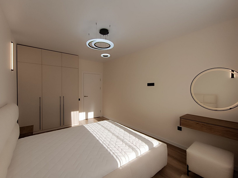 Стильна,простора,світла квартира в центрі міста Ивано-Франковск - изображение 3