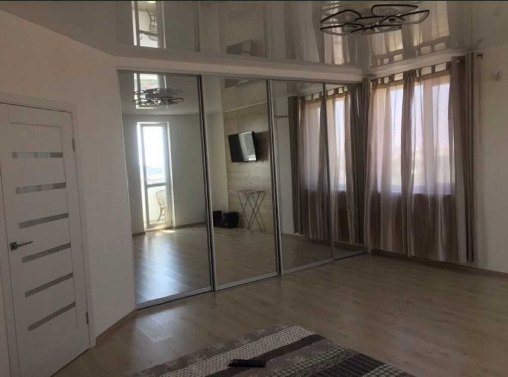 Просторная 1-комнатная квартира 61 м, 2 лоджии,новый дом, Черемушки Одесса - изображение 2