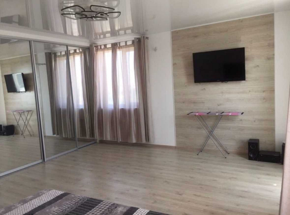 Просторная 1-комнатная квартира 61 м, 2 лоджии,новый дом, Черемушки Одесса - изображение 1