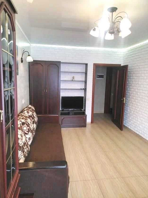 1 кв. пр. Университетский  (быв. Гагарина) Кривий Ріг - зображення 2