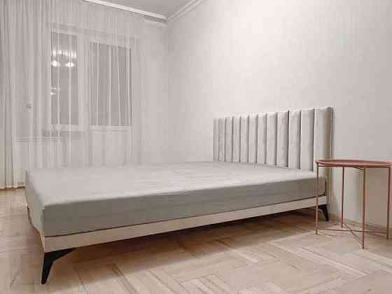 Трикімнатна квартира на Оболоні Київ