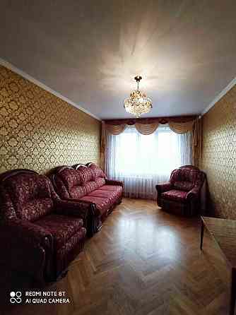 Здається простора 3-кімнатна квартира район Північного Ровно