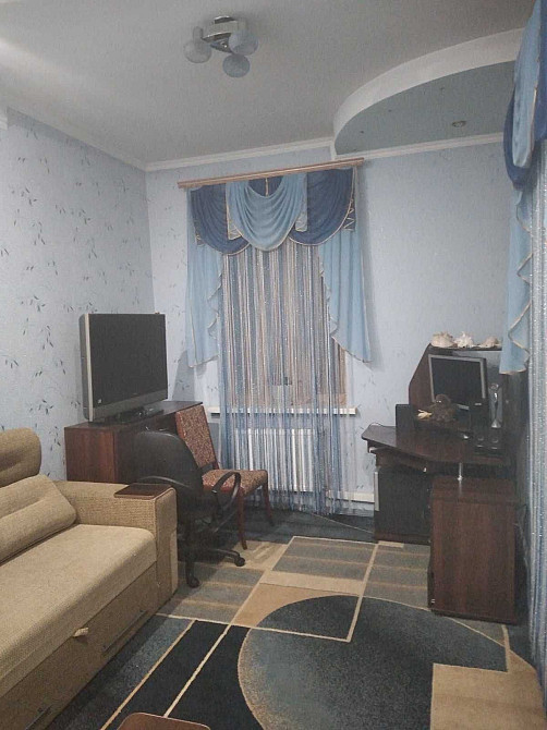 Здається кімната у приватному будинку біля школи №18. Черкаси - зображення 1