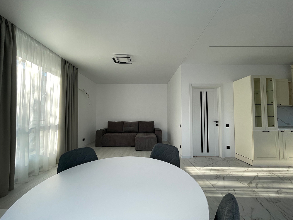 Оренда 3-кімнатна в Центрі міста в новобудові Івано-Франківськ - зображення 3