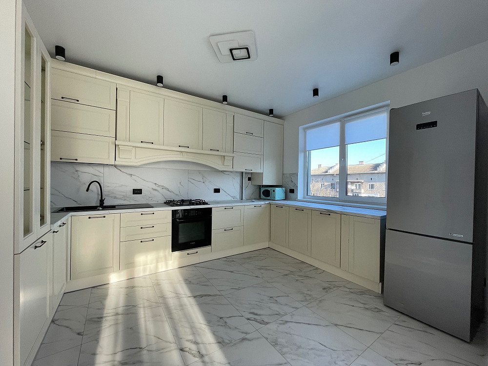 Оренда 3-кімнатна в Центрі міста в новобудові Івано-Франківськ - зображення 1