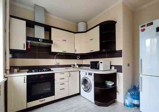 Продам 2-х комн квартиру пр-т А-Поля (Кирова) Дніпро