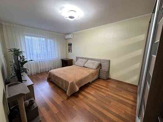 Власник. Без комісії. Продається однокімнатна квартира на Позняках Киев