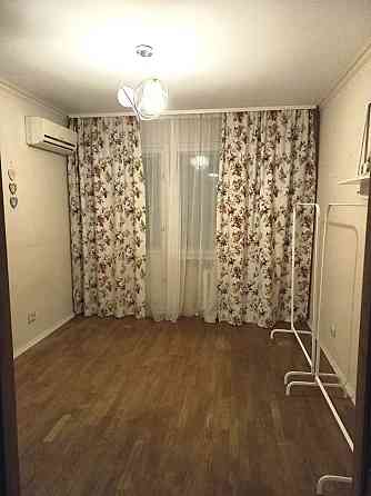 оренда 3-х кімнатної квартири Ахматової,43 Осокорки Київ