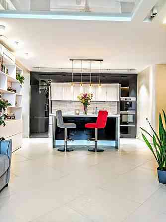 Сдам 3 кв.ЖК Искринский,новострой с дизайнерским рем.Метро Защитников Харьков