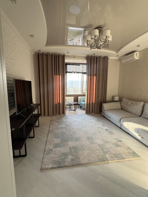 Оренда квартири біля парку 2х кімнатна Київ - зображення 1