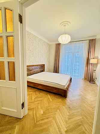 Чудова 2к кв В. Васильківська СТАЛІНКА Палац Україна Центр Киев