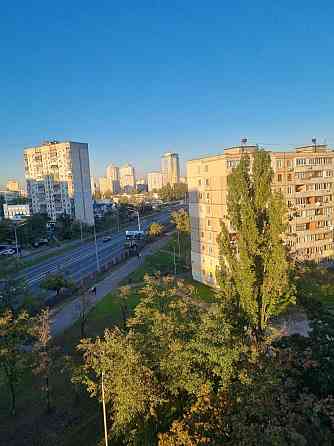 Продам 3-кім пр Володимира Івасюка 28 м Мінська -10хв Киев