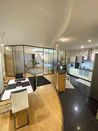 Чудова квартира з унікальним плануванням. Івано-Франківськ