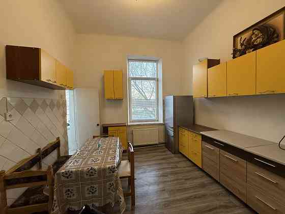 2 комнатная ЦЕНТР ул. Капеланская 65м2 Котел ! Черновцы