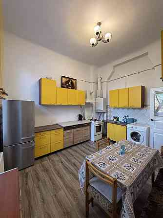 2 комнатная ЦЕНТР ул. Капеланская 65м2 Котел ! Черновцы