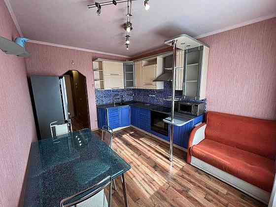 Продається 1-кім. квартира вул. Смілянська, 15,  Севастопольська площа Київ