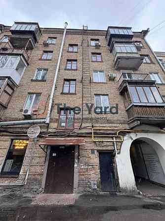 Продаж 3к квартири ПІД РЕМОНТ ! за адресою вул. Шота Руставелі, 10 Київ