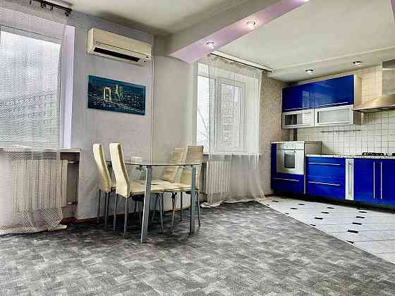 Продам 2к квартиру на Александра Поля Днепр