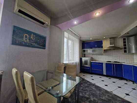 Продам 2к квартиру на Александра Поля Днепр