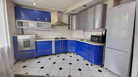 Продам 2к квартиру на Александра Поля Днепр