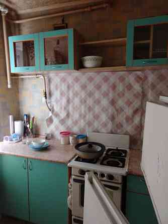 Строителей, 1к хорошая квартира, Каденюка, метро Київ