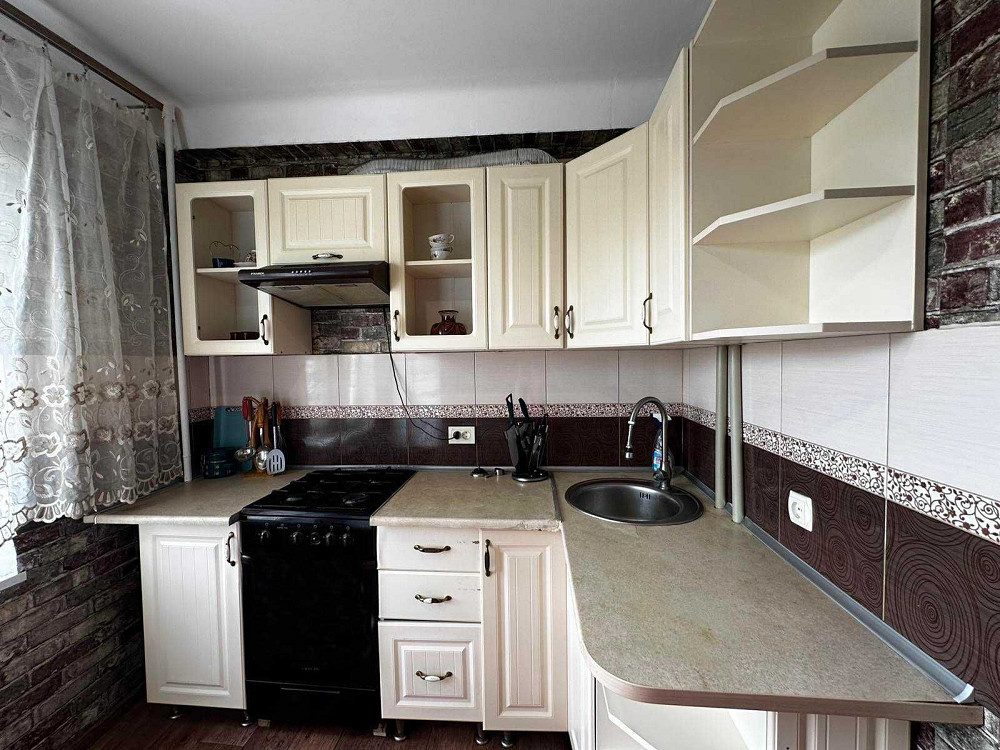 Продам 1 к. квартиру по вул. Комарова, Комунарський район. Запоріжжя - зображення 1