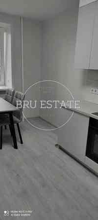 Продажа 1к квартиры 46 кв. м на ул. Анны Ахматовой 3 Київ