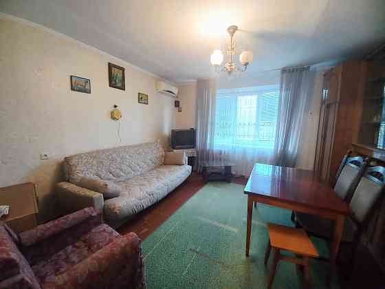 2-х комнатная на Добровольского, средний этаж, газовый дом Одеса