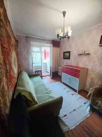 2-х комнатная на Добровольского, средний этаж, газовый дом Одеса