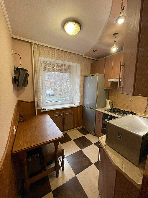 Оренда двохкімнатної квартири в центрі міста біля парку Ровно - изображение 1