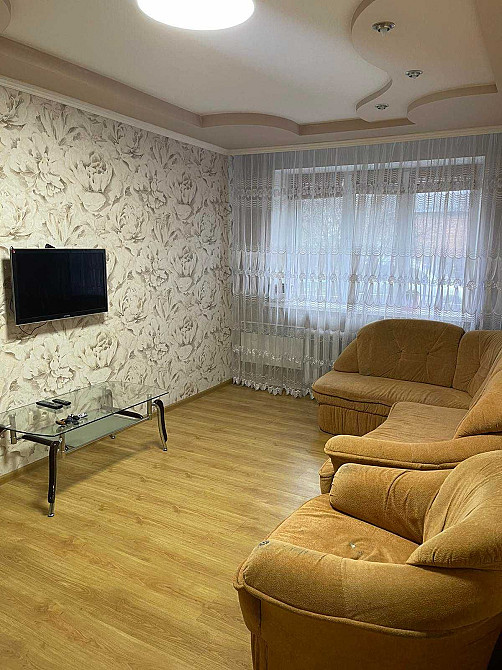 Оренда двохкімнатної квартири в центрі міста біля парку Ровно - изображение 2