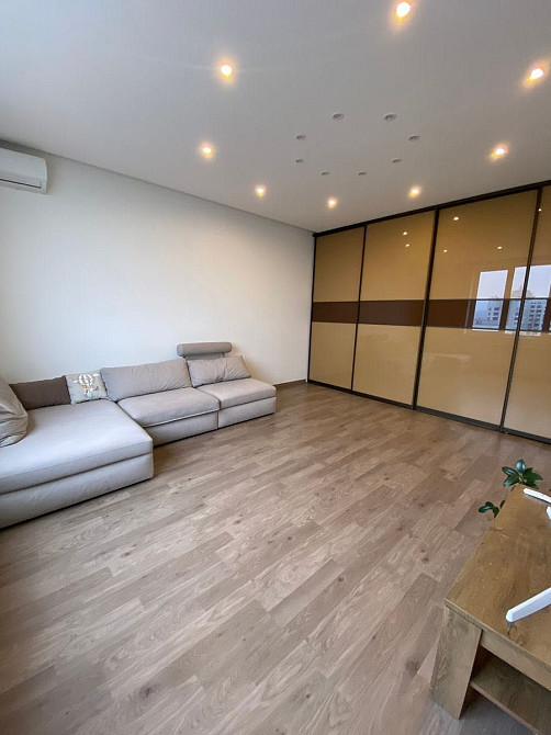 Оренда трикімнатної роздільної квартири в ЖК Soho ГЕНЕРАТОР біля метро Київ - зображення 8